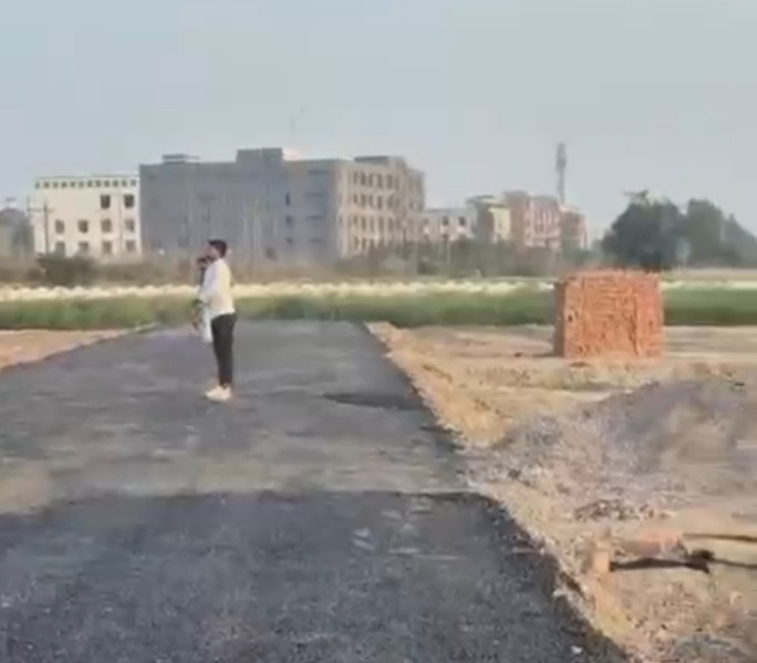  100 Sq. Yards Residential Plot for Sale in Chhatikara Road, Mathura