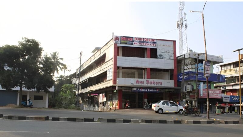  Office Space 3000 Sq.ft. for Rent in Angamaly, Ernakulam
