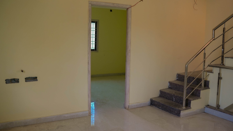 2 BHK House 1750 Sq.ft. for Sale in Rathinamangalam, Chennai