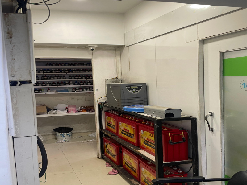  Commercial Shop 2200 Sq.ft. for Rent in Gokhale Road, Thane
