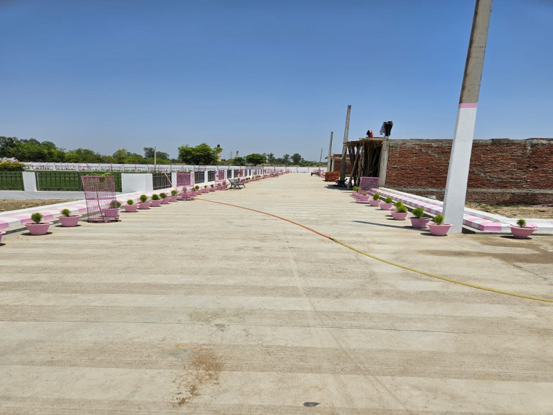  Commercial Land 1100 Sq.ft. for Sale in Lucknow Kanpur Highway