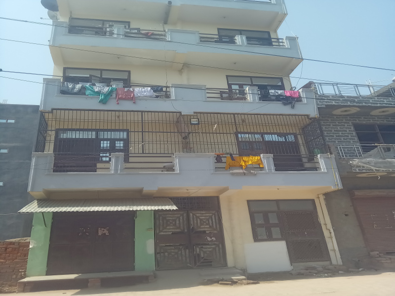 1 BHK Builder Floor 320 Sq.ft. for Sale in Loni, Ghaziabad