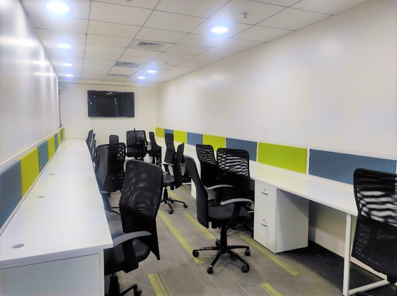 Office Space 1400 Sq.ft. for Rent in