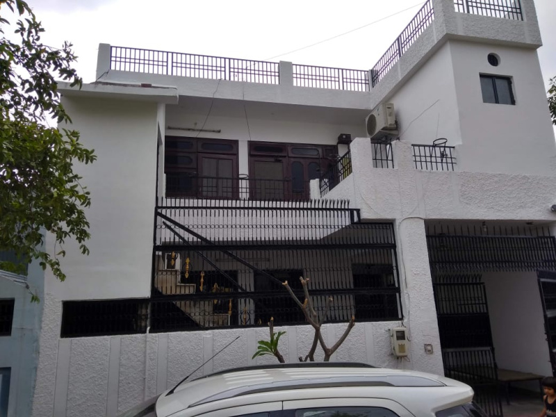 3 BHK House 1800 Sq.ft. for Rent in Sector 16 Avas Vikas Colony,