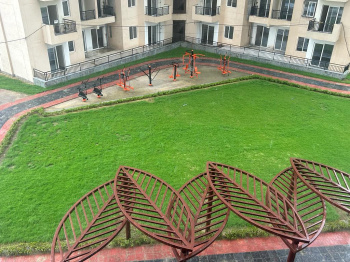 2 BHK Flat for Sale in Yamuna Expressway, Greater Noida