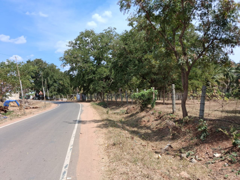  235440 Sq.ft. Agricultural/Farm Land for Sale in Marandahalli, Dharmapuri