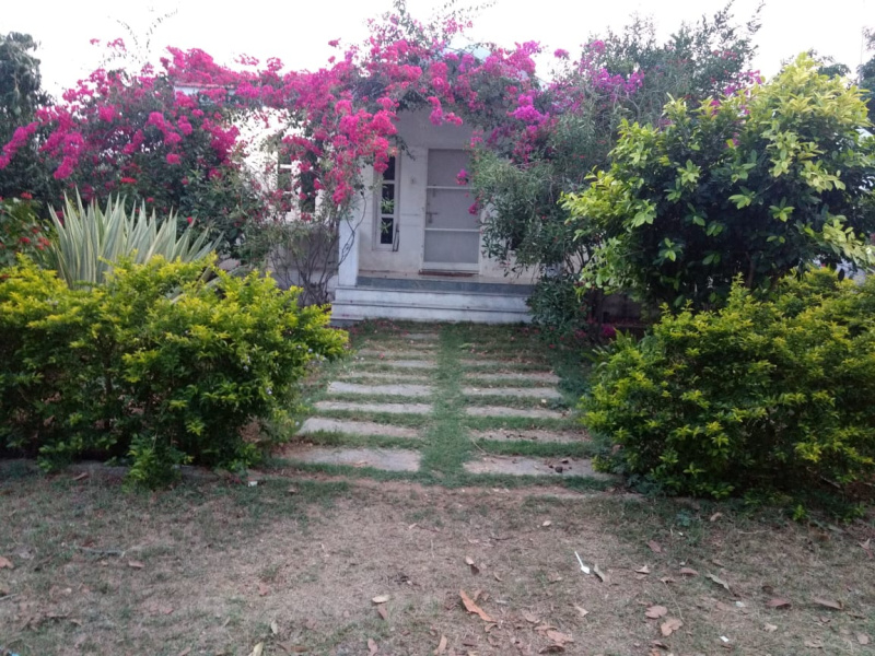  610400 Sq.ft. Agricultural/Farm Land for Sale in Kaveripattinam, Krishnagiri