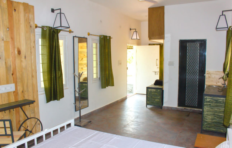  610400 Sq.ft. Agricultural/Farm Land for Sale in Kaveripattinam, Krishnagiri