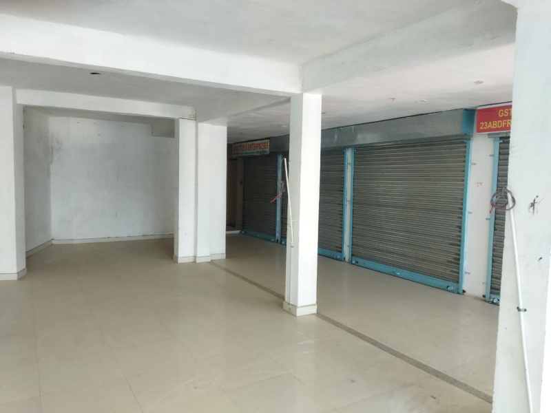  Commercial Shop 2700 Sq.ft. for Rent in Lashkar, Gwalior