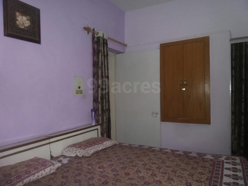 3 BHK Apartment 1290 Sq.ft. for PG in Block B Rajouri Garden, Delhi