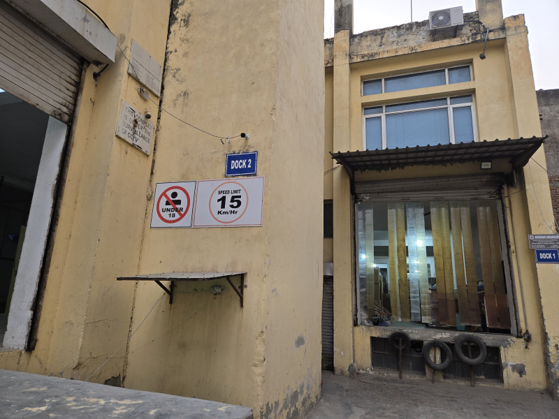  6000 Sq.ft. Warehouse for Rent in Honda Chowk, Sector 33, Gurgaon