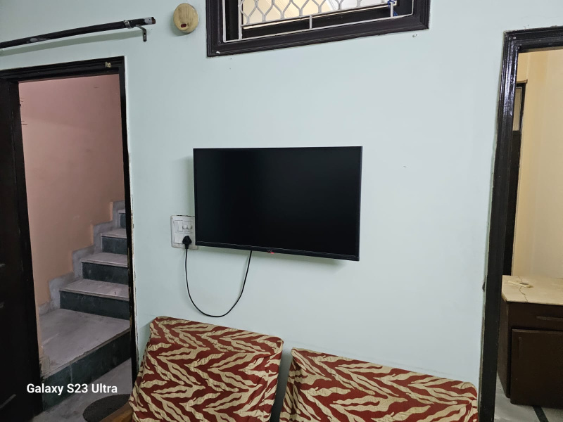 2 BHK Builder Floor 730 Sq.ft. for Rent in New Mahavir Nagar, Janakpuri, Delhi