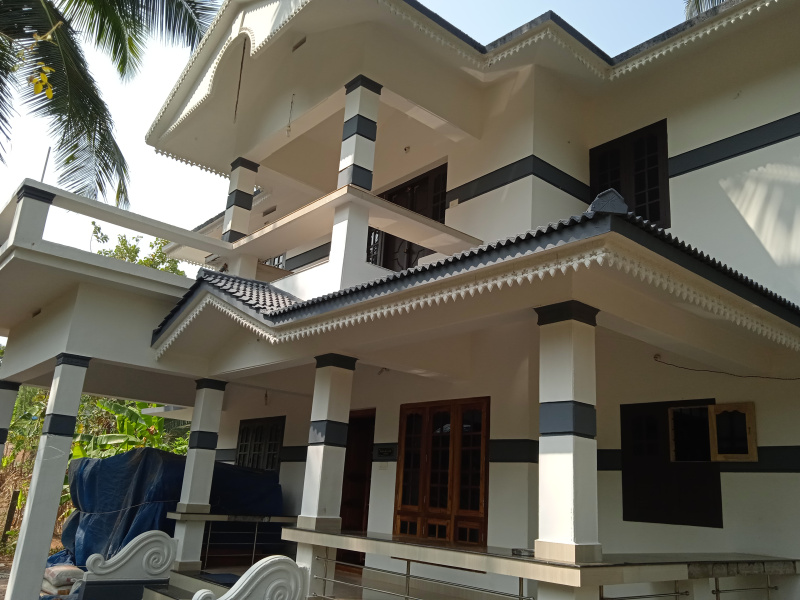 4 BHK House 2000 Sq.ft. for Sale in Mannarkkad, Palakkad