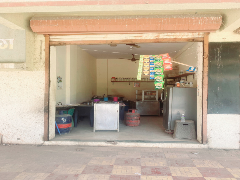  Commercial Shop 270 Sq.ft. for Sale in Titwala, Thane