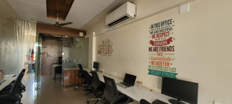  Office Space 639 Sq.ft. for Sale in Shahibaug, Ahmedabad