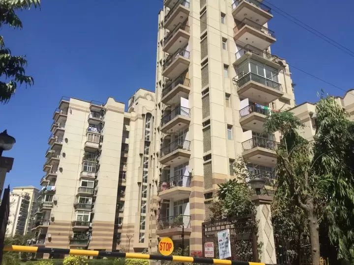 Sagavi Apartment