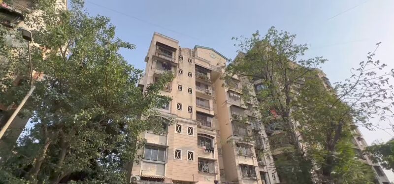2 BHK Apartment 1200 Sq.ft. for Sale in Malad East, Mumbai