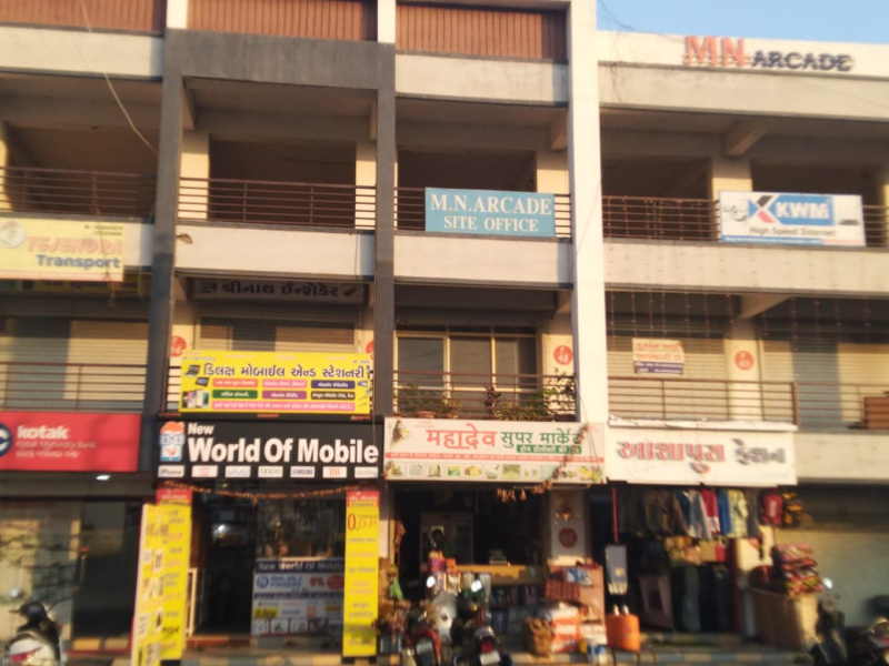  Commercial Shop 275 Sq.ft. for Rent in Bakrol, Ahmedabad