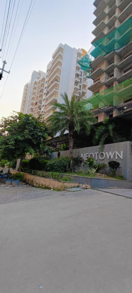 2 BHK Apartment 1020 Sq.ft. for Sale in Greater Noida West