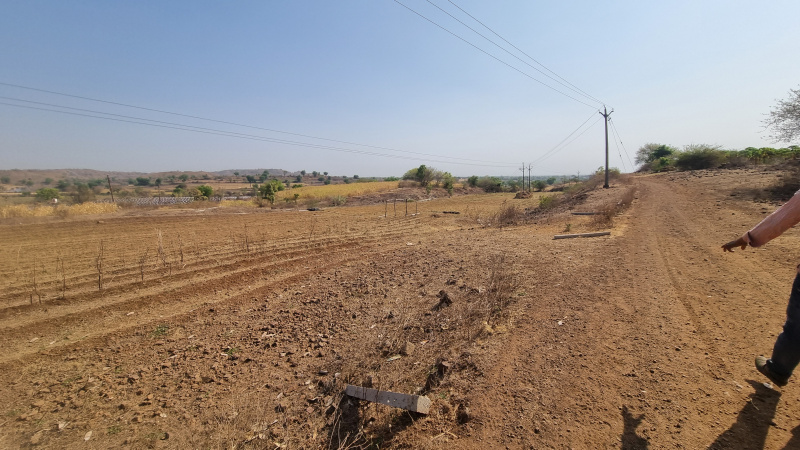 2 BHK Farm House 44000 Sq.ft. for Sale in Kasrawad, Khargone