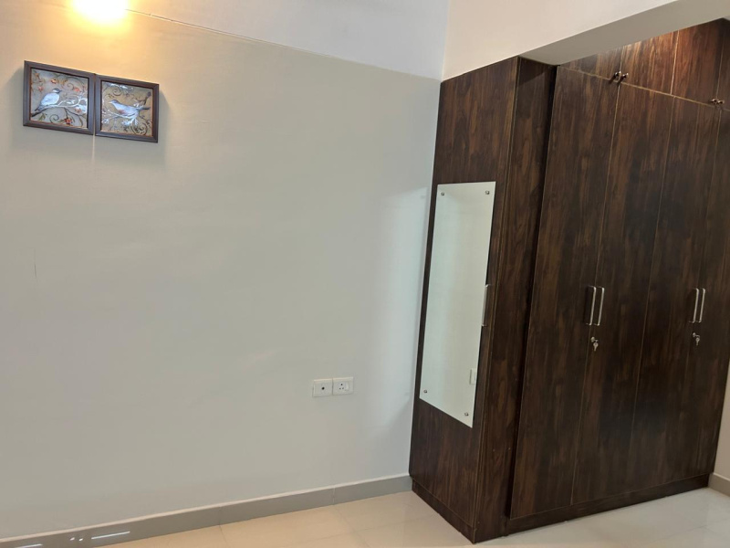 3 BHK 1800 Sq.ft. Apartment for Rent in Kakkanad, Kochi