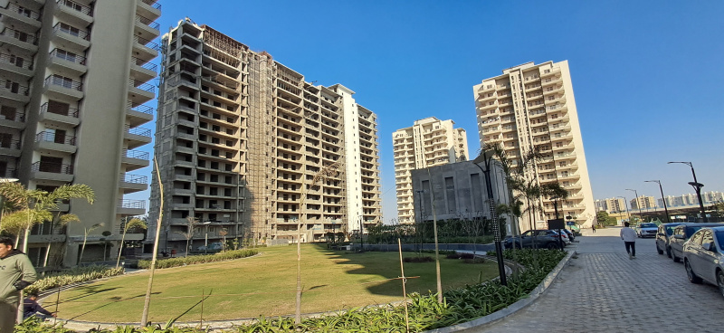 3 BHK Apartment 2400 Sq.ft. for Sale in Dwarka Expressway, Gurgaon