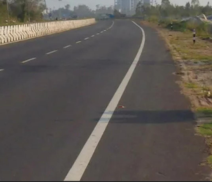 24000 Sq.ft. Commercial Land for Sale in Ecr To Marakanam Road, Chennai