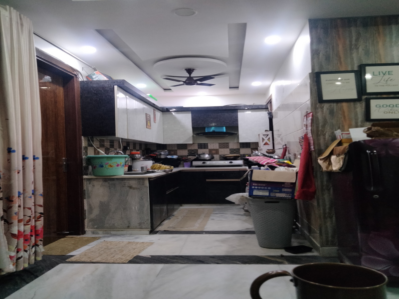 3 BHK Builder Floor 100 Sq.ft. for Sale in Block T, Param Puri, Uttam Nagar, Delhi