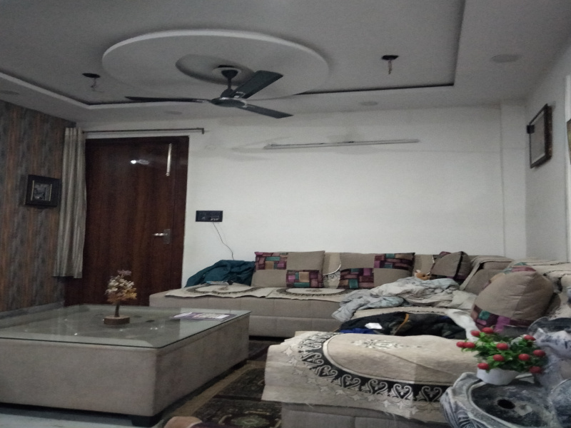 3 BHK Builder Floor 100 Sq.ft. for Sale in Block T, Param Puri, Uttam Nagar, Delhi