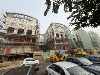  Commercial Shop for Sale in Yamuna Expressway, Greater Noida