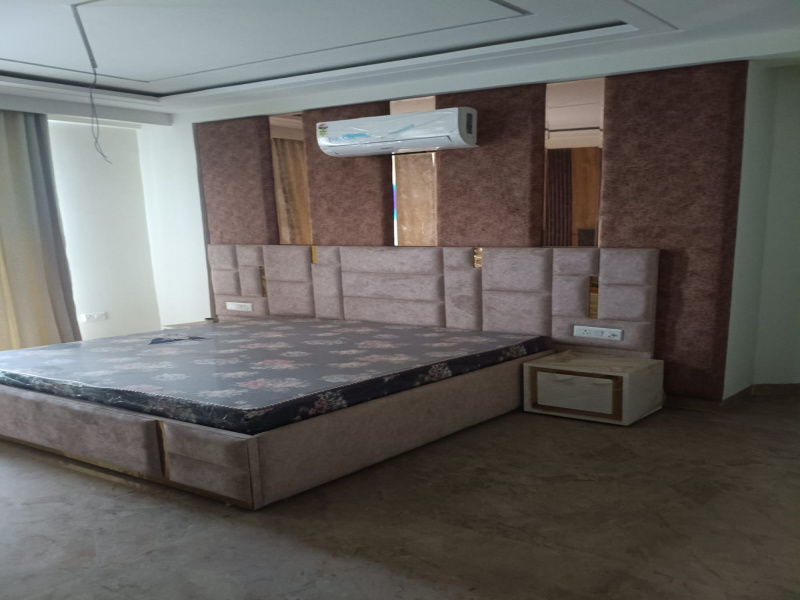 3 BHK 2145 Sq.ft. Apartment for Sale in VIP Road, Zirakpur