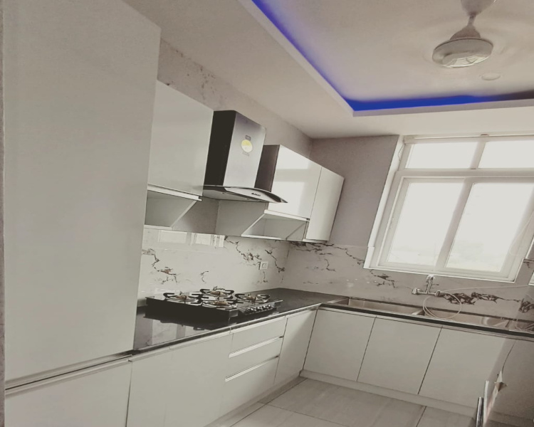 3 BHK Apartment 1350 Sq.ft. for Sale in Patiala Road, Zirakpur