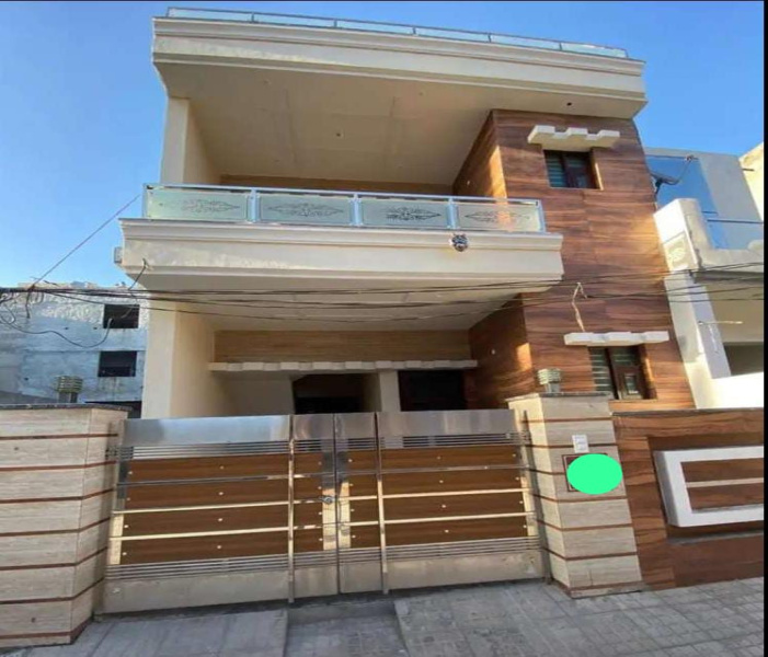 3 BHK House 2550 Sq.ft. for Sale in Badal Colony, Zirakpur