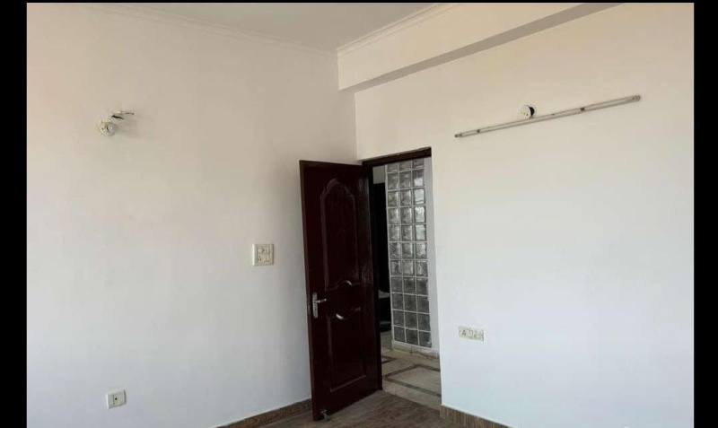 4 BHK 2200 Sq.ft. Apartment for Sale in VIP Road, Zirakpur