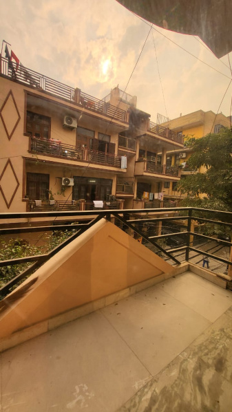 2 BHK 900 Sq.ft. Apartment for Rent in Chattarpur, Delhi