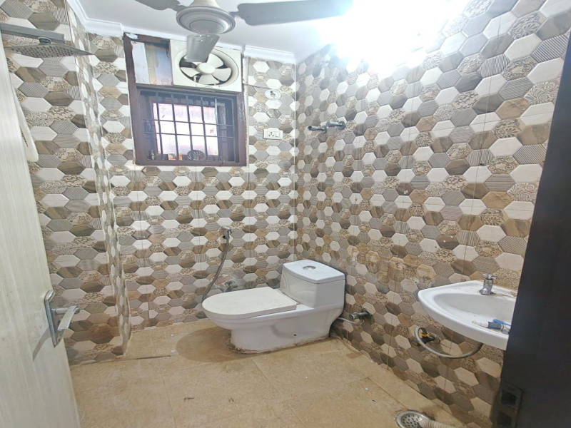 3 BHK 1300 Sq.ft. Builder Floor for Rent in Chattarpur, Delhi