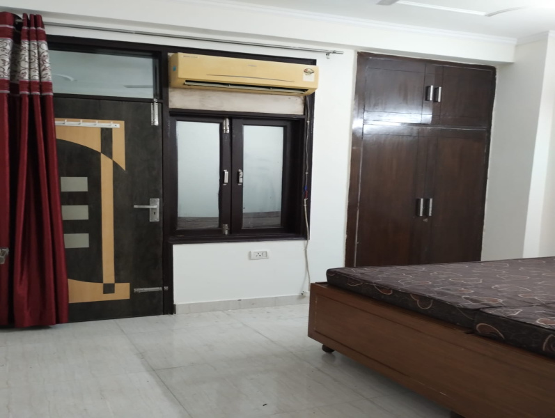 1 BHK 400 Sq.ft. Builder Floor for Rent in Chattarpur, Delhi