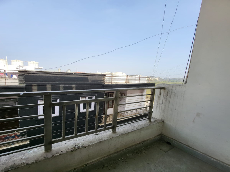 2 BHK 900 Sq.ft. Builder Floor for Rent in Chattarpur, Delhi