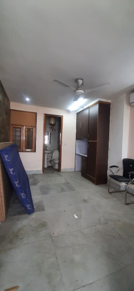 1 BHK 3550 Sq.ft. Builder Floor for Rent in Chattarpur, Delhi