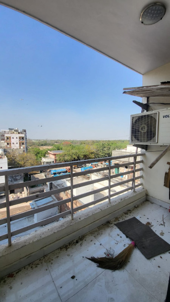 2 BHK 800 Sq.ft. Builder Floor for Rent in Chattarpur, Delhi