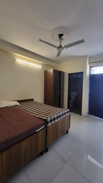 2 BHK 800 Sq.ft. Builder Floor for Rent in Chattarpur, Delhi