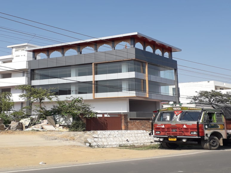  Business Center 2200 Sq.ft. for Rent in Nehrugram, Dehradun