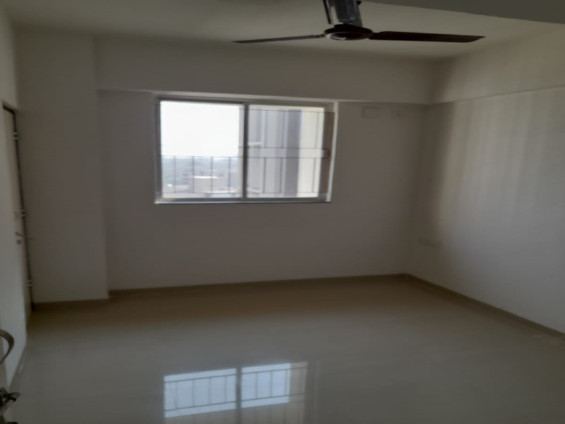 2 BHK Apartment 112 Sq.ft. for Rent in 100 Ft Ring Road, Ahmedabad