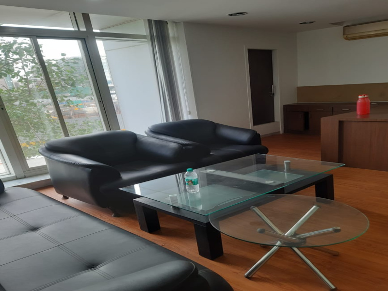  1700 Sq.ft. Office Space for Rent in 29th Road, Bandra West, Mumbai