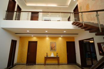 4 BHK Builder Floor for Sale in Vasant Vihar, Delhi