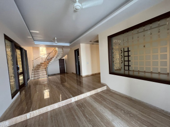 5 BHK Builder Floor for Sale in Westend, Delhi