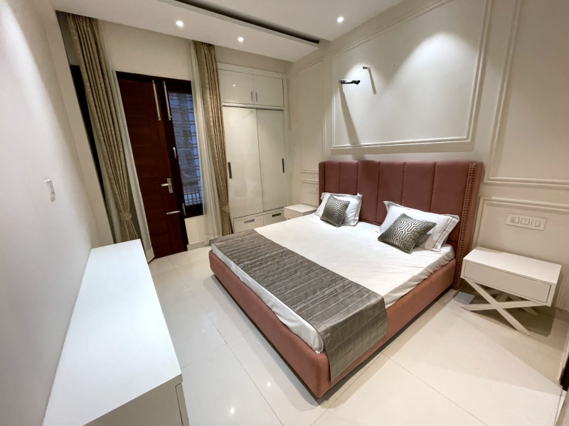 3 BHK Apartment 1915 Sq.ft. for Sale in Highland Marg, Zirakpur