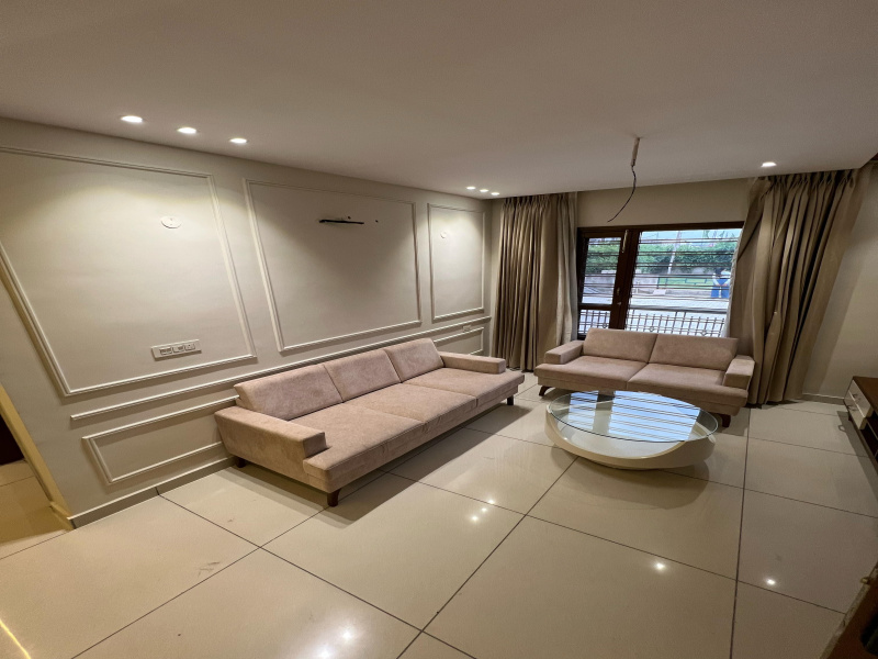 3 BHK Apartment 1995 Sq.ft. for Sale in Highland Marg, Zirakpur