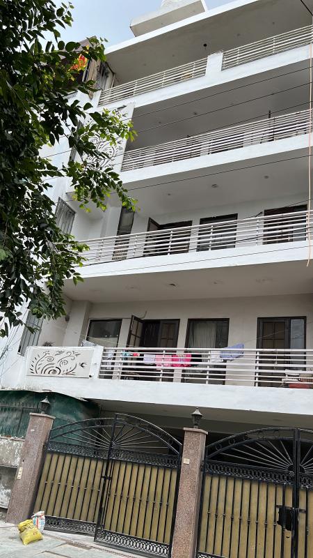  Guest House 5000 Sq.ft. for Rent in Cyber Park, Sector 39 Gurgaon
