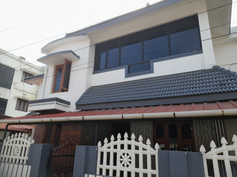 3 BHK House 1850 Sq.ft. for Sale in Kodumbu, Palakkad